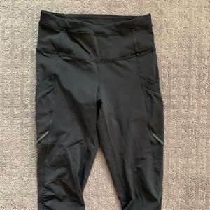 Lululemon cropped leggings
